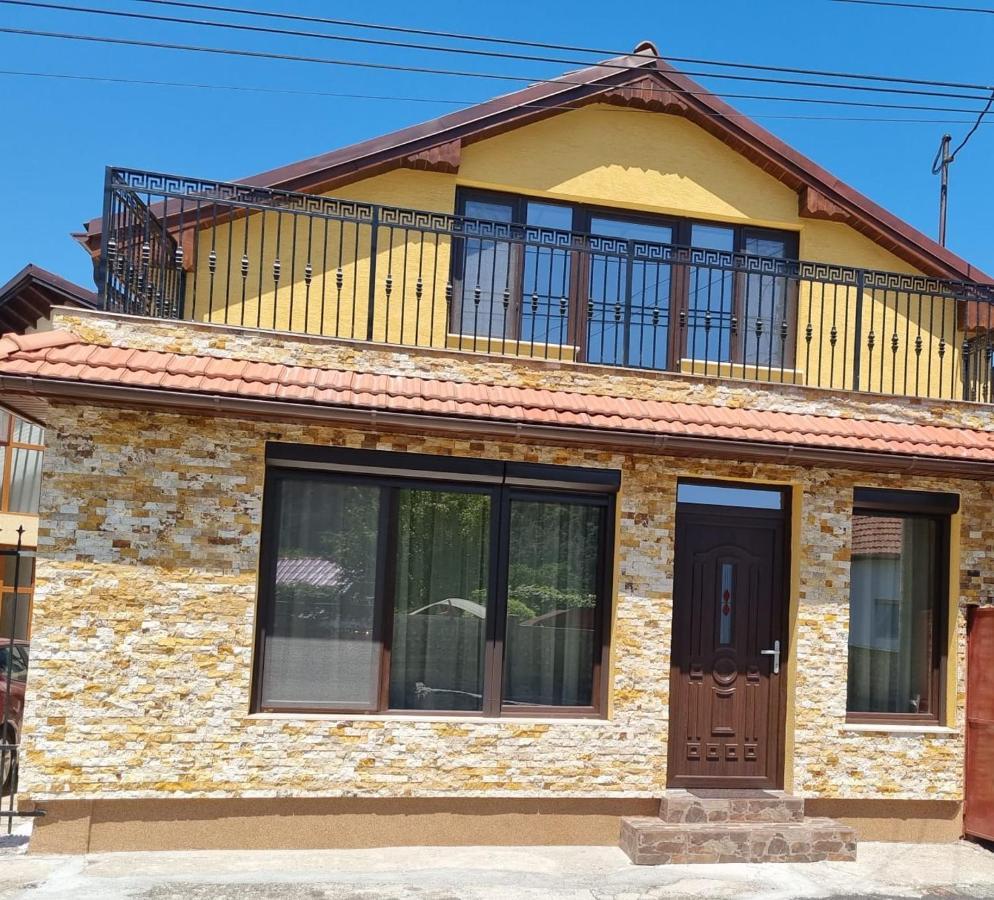 Casa De Oaspeti Minerva Deva Exterior foto